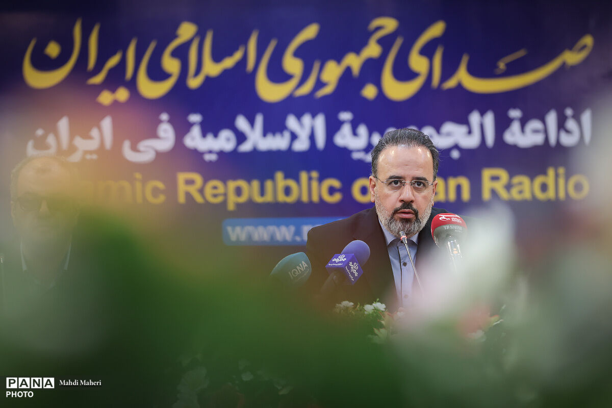 نشست خبری مدیر جدید شبکه رادیویی قرآن