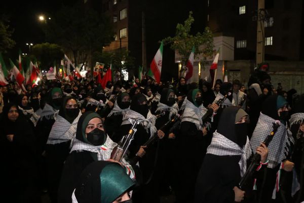 راهپیمایی شب پنجاهم مردم غیور محمدشهر کرج