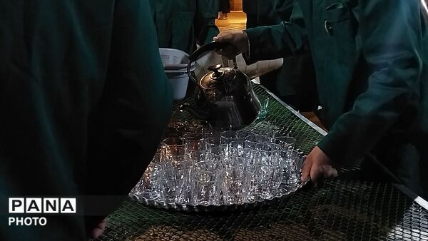 چایخانه فاطمه الزهرا در نود و دومین شب از اجتماعات مردمی 