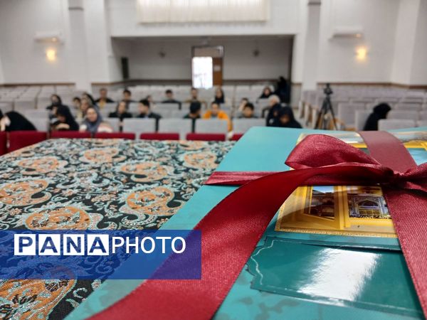 آیین تکریم و تجلیل از پژوهشگران برتر ناحیه۶