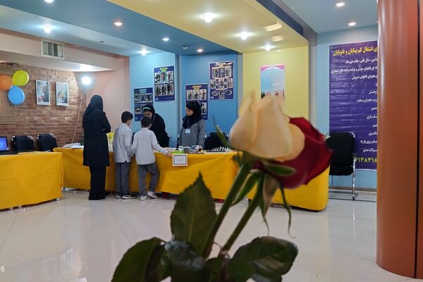نمایشگاه توانمندی‌های نابینایان در موسسه توانگران کارآفرین شیراز