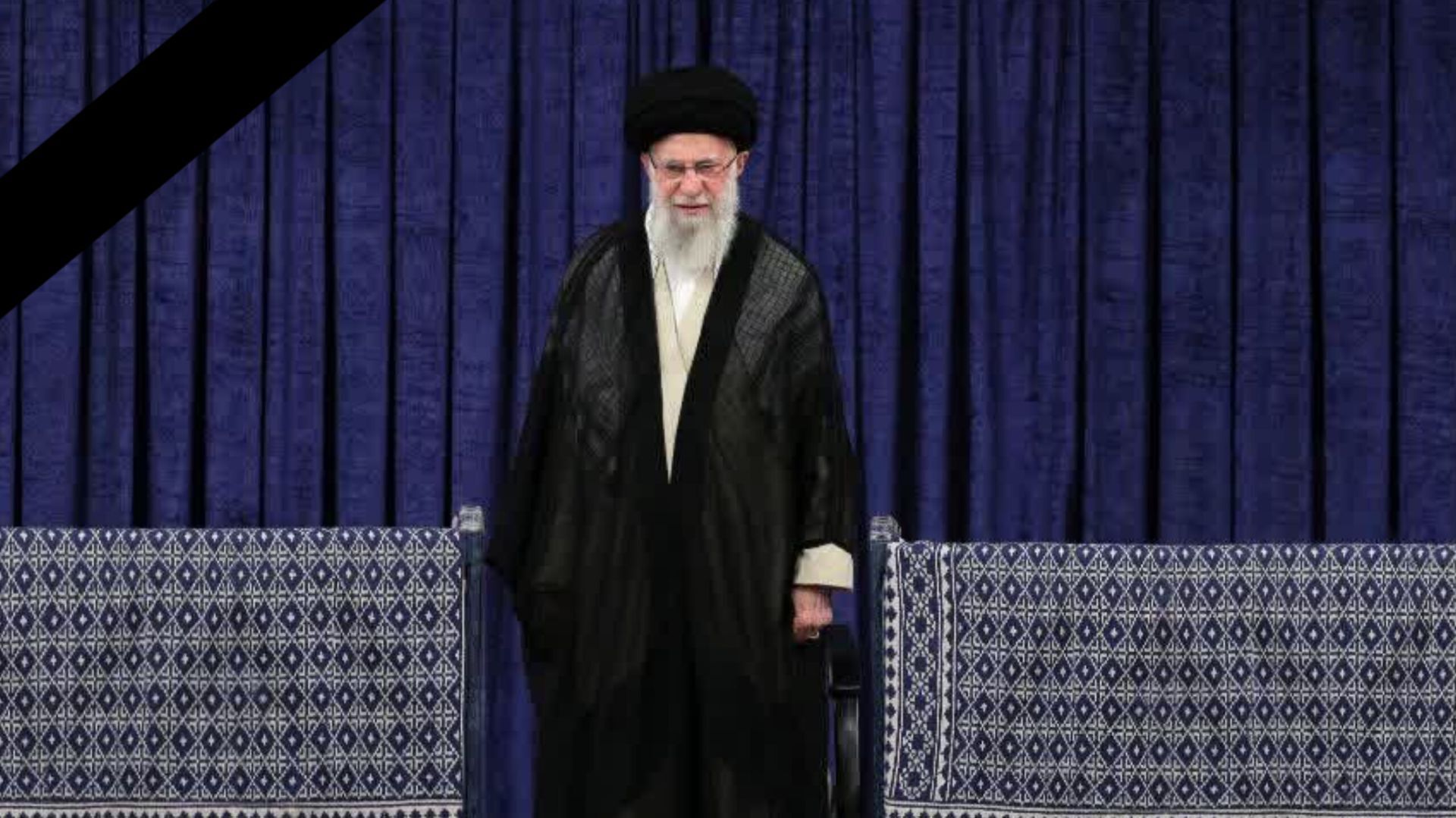 چهل روز ایستادگی در سایه‌ی سارِ فقدان

