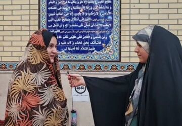 لحظات خوش عبادت نوجوانان