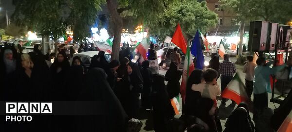 تجمعات شبانه مردمی در بلوار توس مشهد