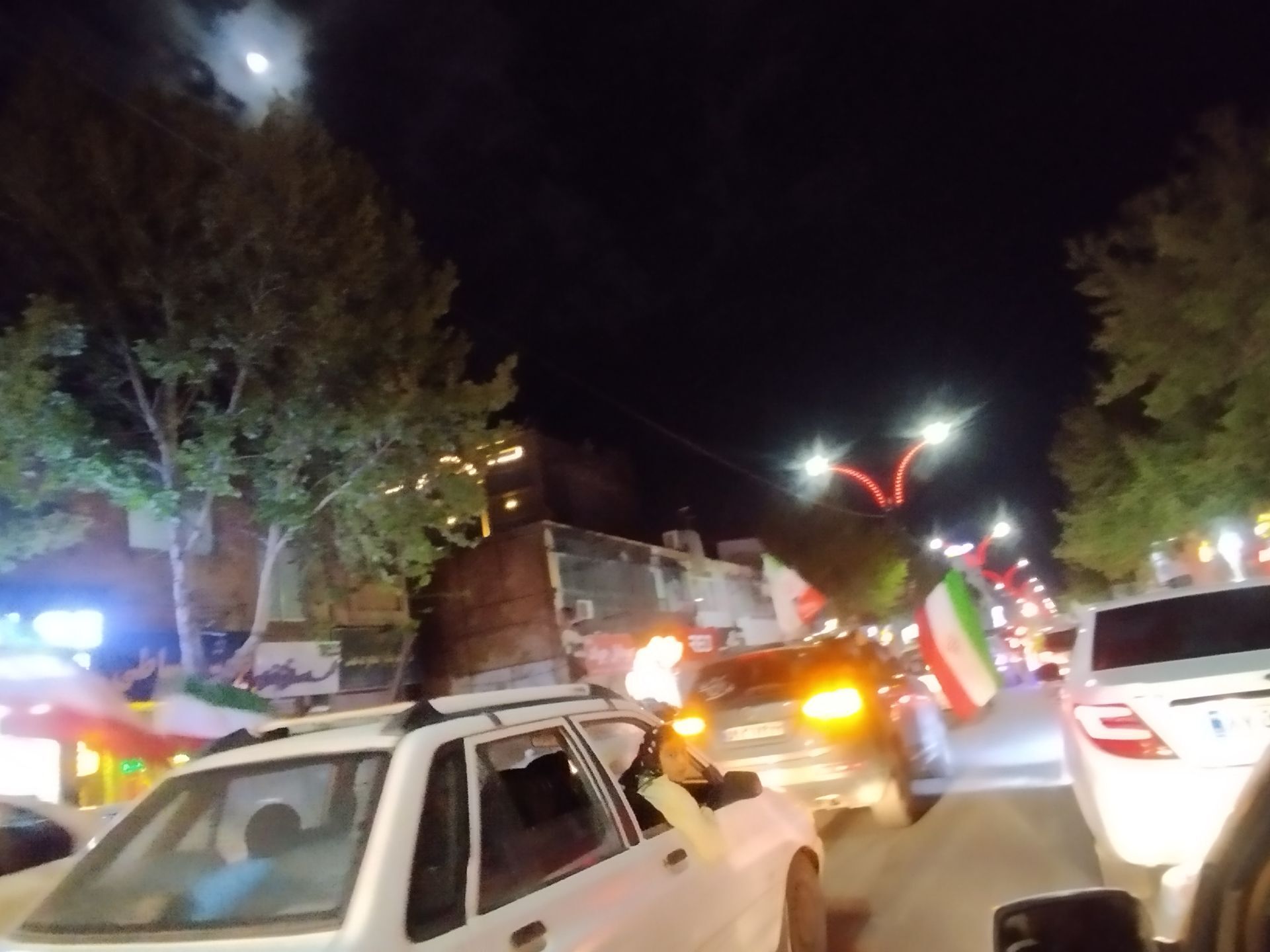 رژه خودرویی شبانه  در شهرستان کاشمر