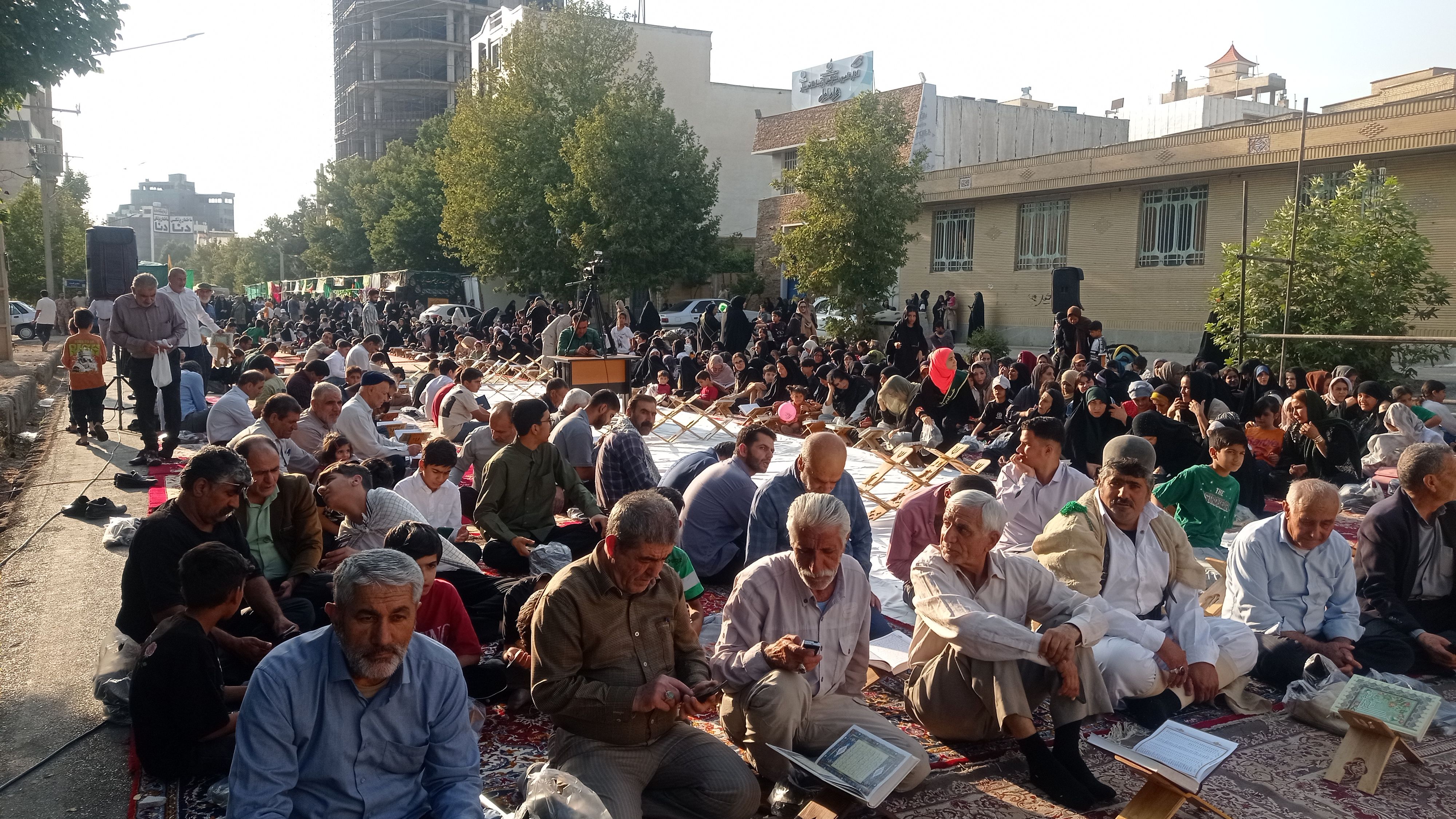 برگزاری جشن ولادت حضرت محمد مصطفی(ص) و امام جعفر صادق (ع)در شهر یاسوج 