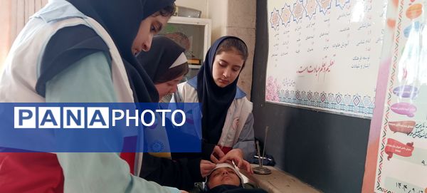 مانور زلزله در دبیرستان شهید هاشمی نژاد 