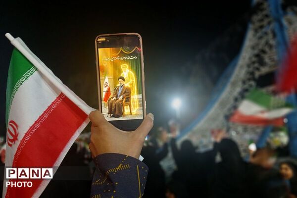 حضور گسترده مردم ورامین در اجتماع حمایت از آرمان های انقلاب اسلامی