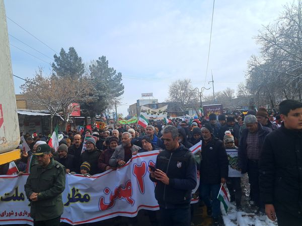 راهپیمایی ۲۲ بهمن در آشخانه