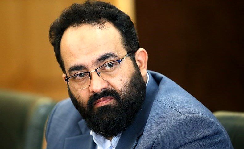 رهبری، حضور مردم را در خط مبارزه اقتصاد مقاومتی می‌دانند