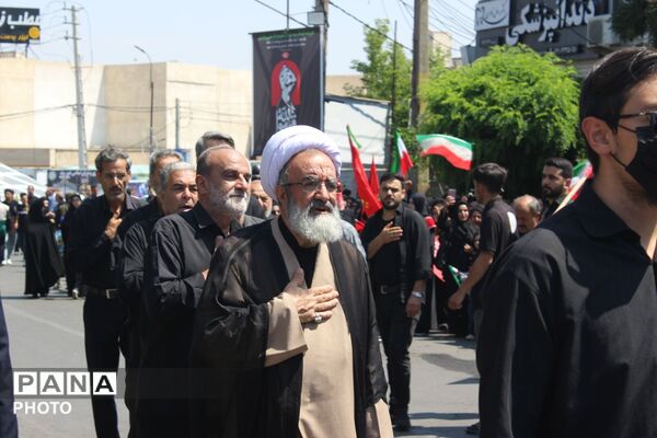 مرند یک‌صدا در سوگ رهبر شهید