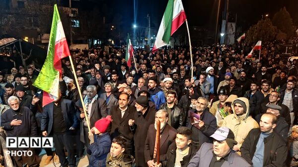 تجمع مردم شریف دلفان در شب بیست‌ویکم شهادت رهبر شهید انقلاب اسلامی