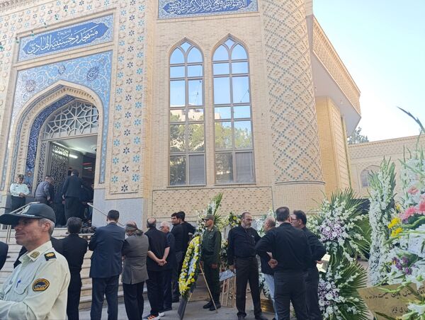 تشییع پیکر زنده یاد جناب سرهنگ حسین بیات مختاری