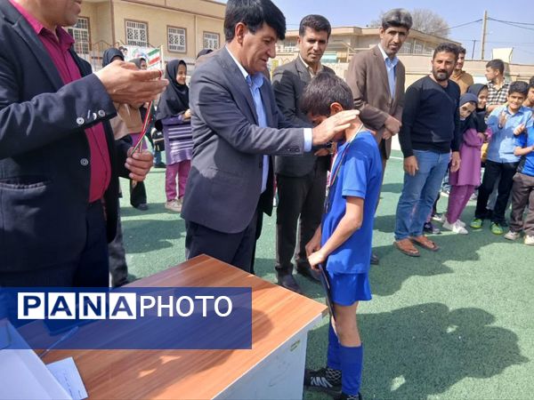 قهرمانان مسابقات جام ایرانیان یادواره شهدای دانش‌آموزی جنگ ۱۲ روزه در چاروسا معرفی شدند