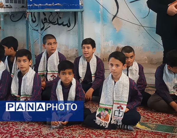 نماز جمعه با حضور مسئولان آموزش و پرورش نیشابور به مناسبت هفته بزرگداشت معلم 