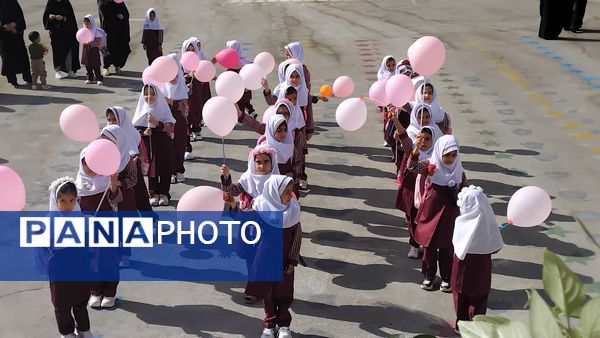 شکوفه‌های لبخند در جشن شکوفه‌ها؛ آغاز فصل دانش‌آموزی با شادی و هیجان