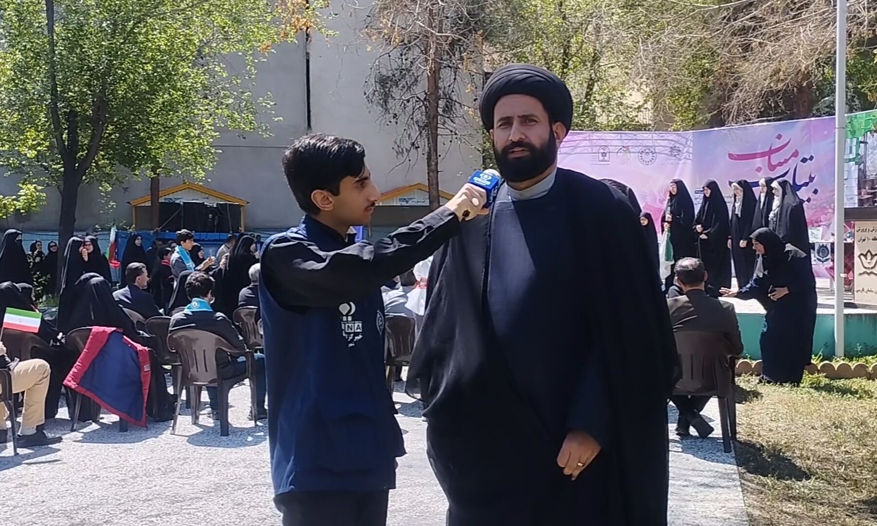 برنامه‌های یادبود شهدای میناب در چهلمین روز با حضور گسترده دانش‌آموزان ادامه دارد