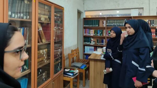 هفته مشاغل و بازدید دانش‌آموزان ناحیه 4 شیراز از دانشگاه فرهنگیان 