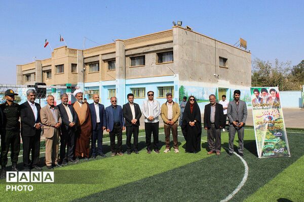 افتتاحیه زمین چمن مصنوعی در دبیرستان پورصابری جوادآباد