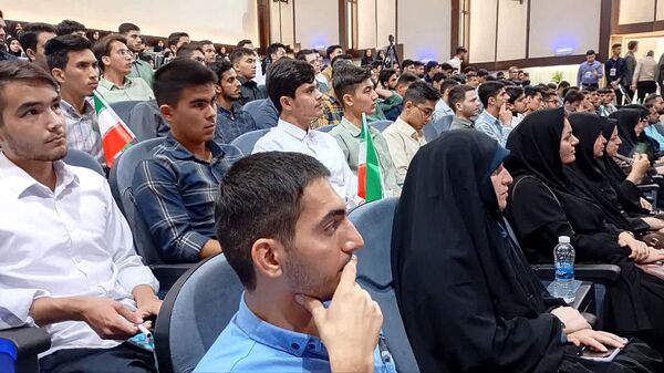 آیین استقبال از نودانشجو معلمان دانشگاه فرهنگیان 