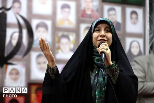 حضور مدیرکل آموزش و پرورش آذربایجان شرقی در هشتادوهشتمین تجمع شبانه‌روزی میدان ساعت