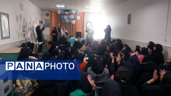 جشن ولادت امام زمان (عج)در مدرسه عزت طلایی