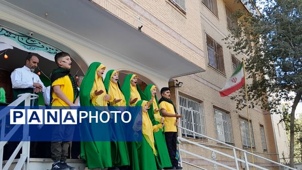 آغاز مهر با حضور خادمین حرم امام رضا(ع) در مدرسه عباسقلی رهگذر شهریار