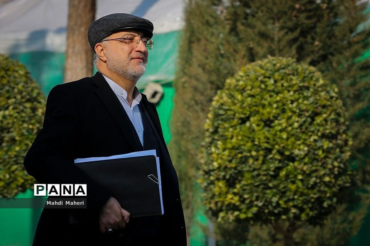 زاکانی: تا سال آینده 32 رام تراموا 4 واگن فعال می‌شود