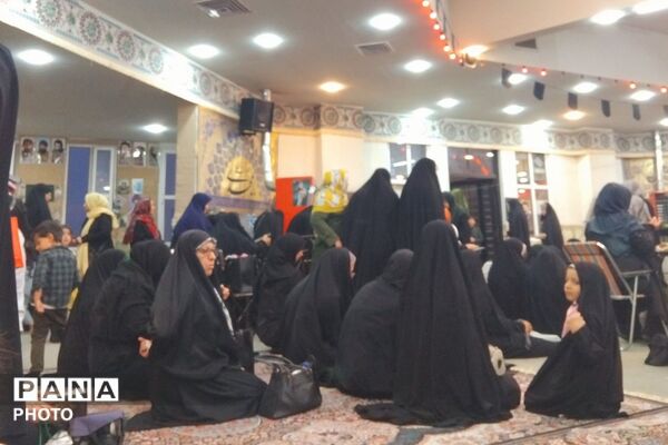 مراسم روز عرفه در جوار شهدای گمنام در پردیس