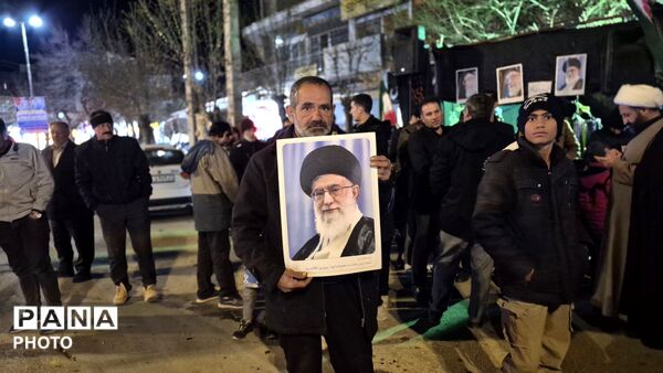 همراهی مردم فارسان با آرمان‌های رهبر معظم انقلاب 