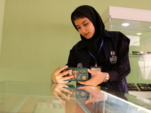 بازدید اعضای گروه ایرانِ جان از موزه ملی ایران 