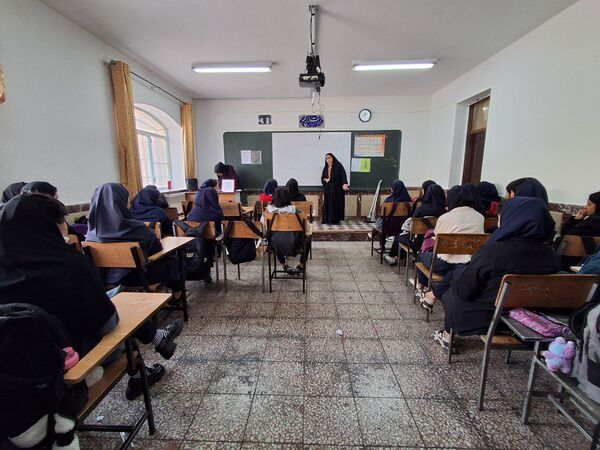 نگاهی به محفل انس با قرآن مدرسه شهید مدرس ناحیه۳ تبریز