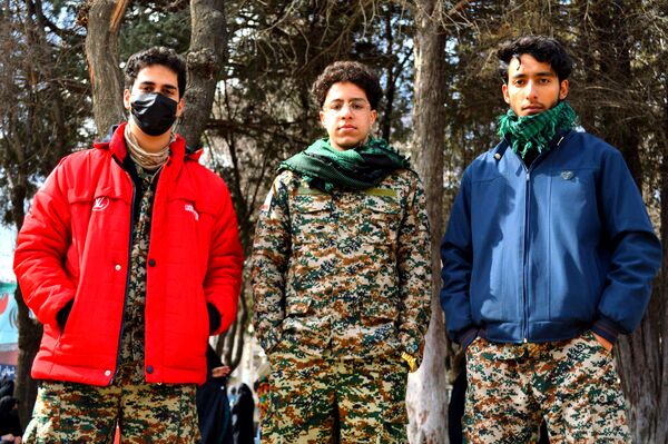 همبستگی یکبارچه مردم غیور و ولایتمدار شهرستان بروجرد در تشییع شهدای امنیت