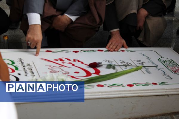 خروش سملقانی‌ها در سالروز بازگشت امام؛ دوازدهم بهمن با گلباران تمثال رهبر انقلاب گرامی داشته شد
