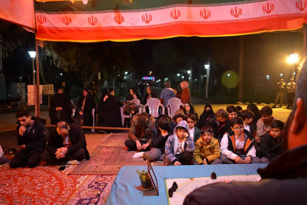 محفل انس نوجوانان با شهید گمنام بوستان لاله