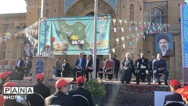 آیین بازگشایی مدارس در دبیرستان ماندگار البرز