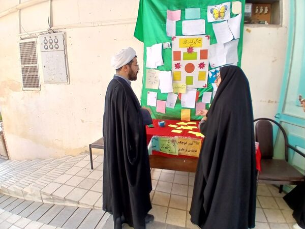 نمایشگاه قرآن ، عترت و نماز در مسجد جامع خلیل آباد 