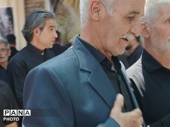 هم‌نوایی نسل‌ها در دسته‌های عزاداری امام حسین(ع) 