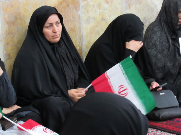 مراسم گرامیداشت شهدای اقتدار ایران اسلامی با حضور پرشور مردم و مسئولان در سنندج