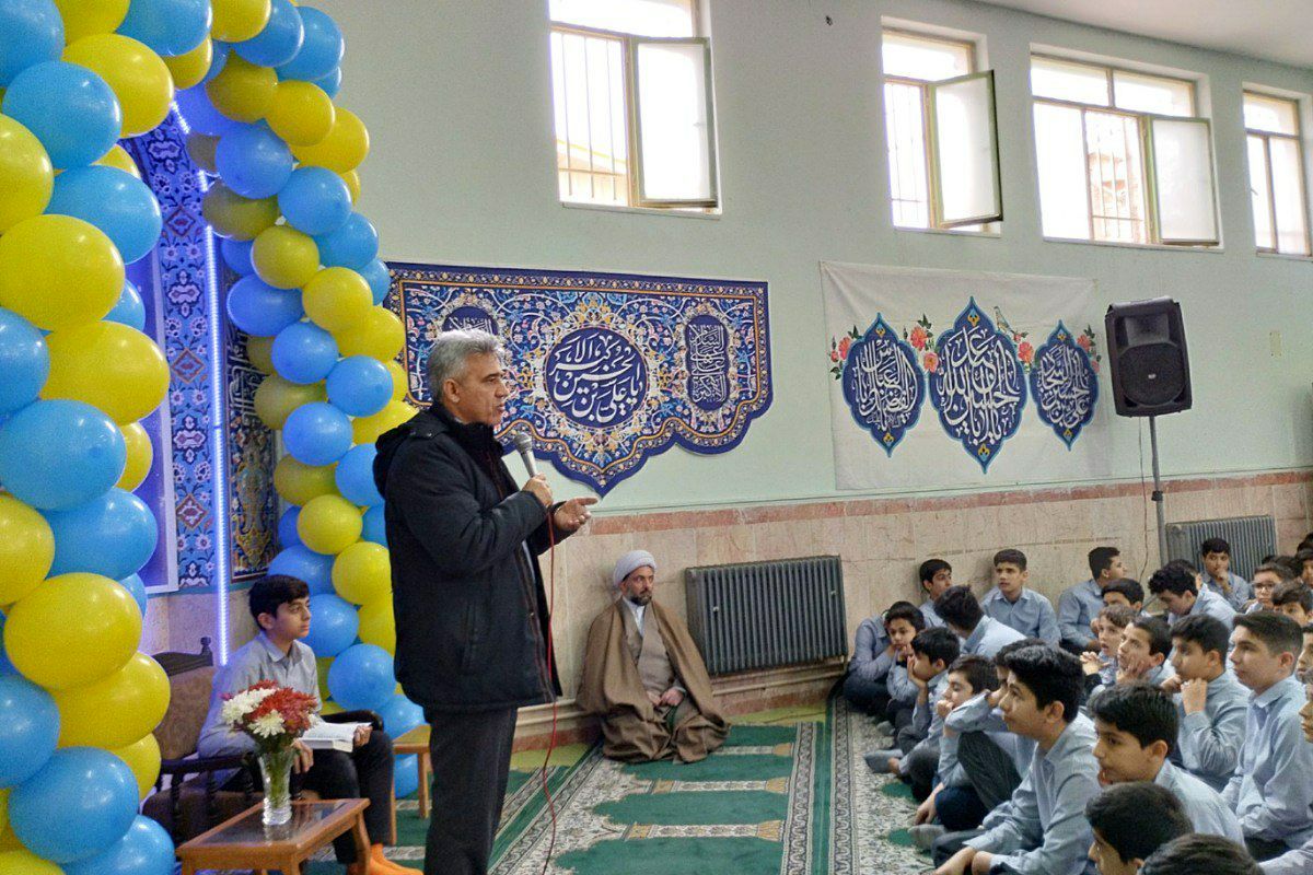 ترنم انتظار در مدارس پیشوا