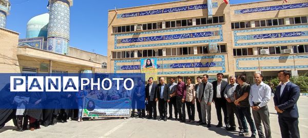 استقبال از دانش آموز شیروانی دارنده مدال برنز جهانی المپیاد علوم زمین