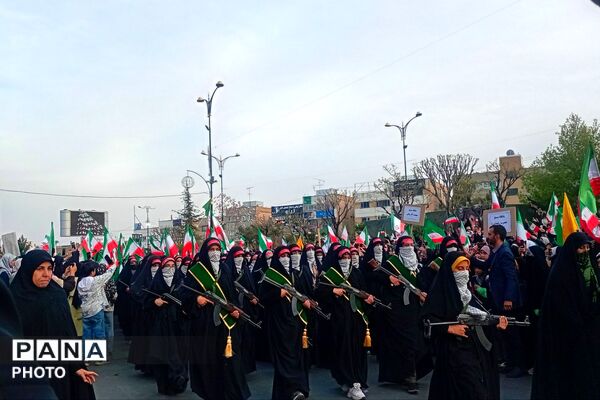 اجتماع بزرگ دختران ایران به مناسبت ولادت حضرت معصومه (س) و روز دختر در پردیس