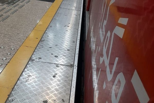 اختلال در خط چهار مترو تهران؛ سرویس‌دهی به حالت عادی برگشت