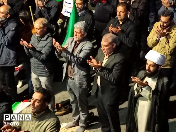 نماز استغاثه در قراره شبانه کاشمری ها