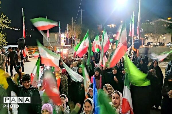 مقاومت در خیابان‌های شهر بار ادامه دارد