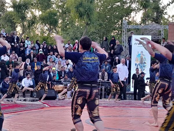 برگزاری جشنواره آیین و رونمایی از پویش‌ ملی «من میراث‌بان ایرانم» در پارک ایران کوچک کرج 