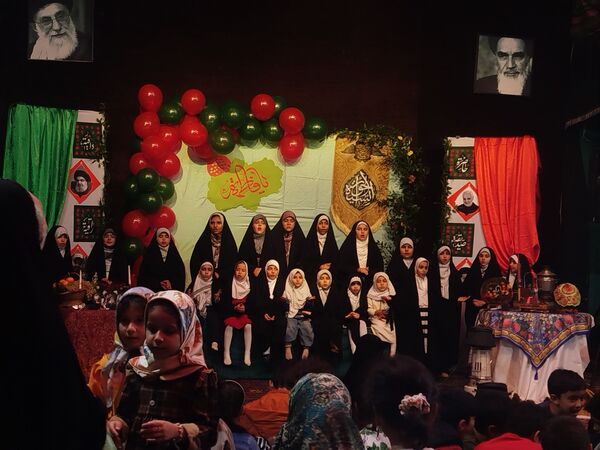 جشن بزرگ یلدا با عطر مادرانه در مجمع انصارالحسین