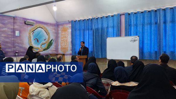 بازدید مدیرکل آموزش و پرورش استان اصفهان از مدرسه حضرت زینب (س) ناحیه ۴ (در طرح نماد)