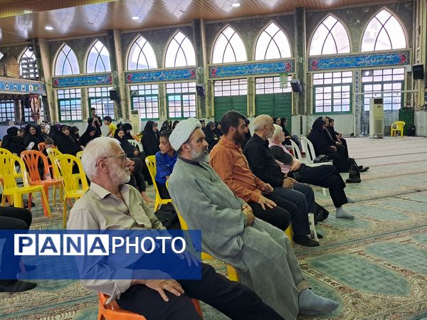 تکریم سلامت زائران اربعین در قائمشهر