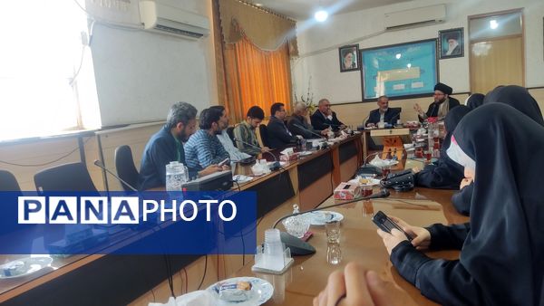 دیدار خبرنگاران پانا با مدیر آموزش و پرورش ناحیه 3 قم